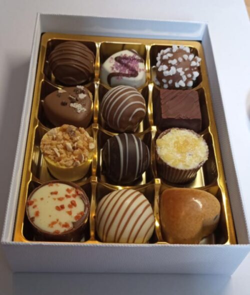 felicity james choc box 12 piece